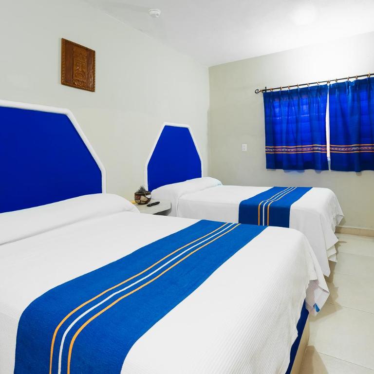 Hotel Yumkiin - Cerca Del Ferry y Terminal ADO - Standard Queen Room with Two Queen Beds - 2