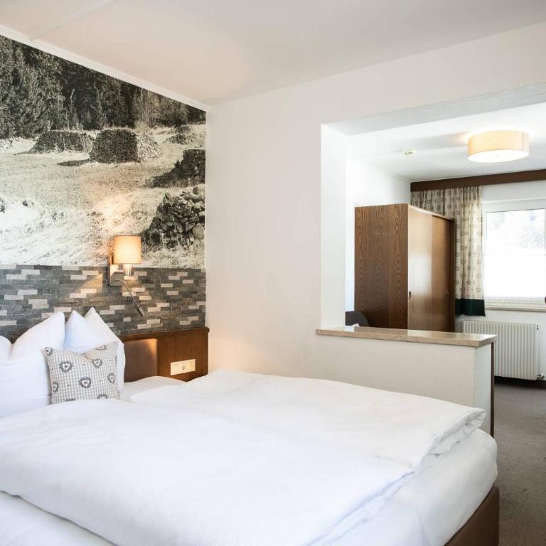 Hotel Bergland Superior - Doppelzimmer mit Balkon - 4