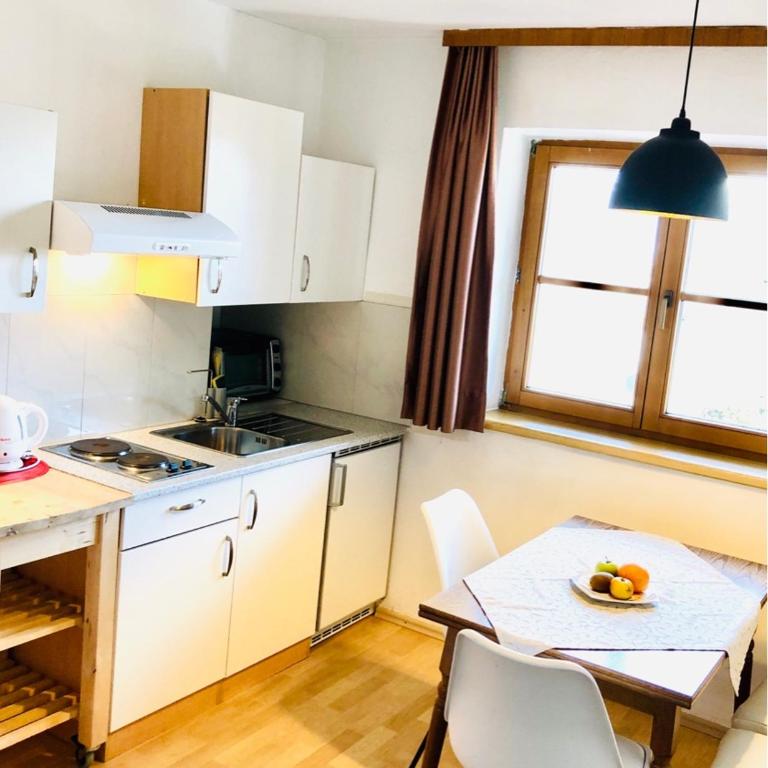 Hotel Sonnenhof - bed & breakfast & appartements - Apartment mit Balkon - 14