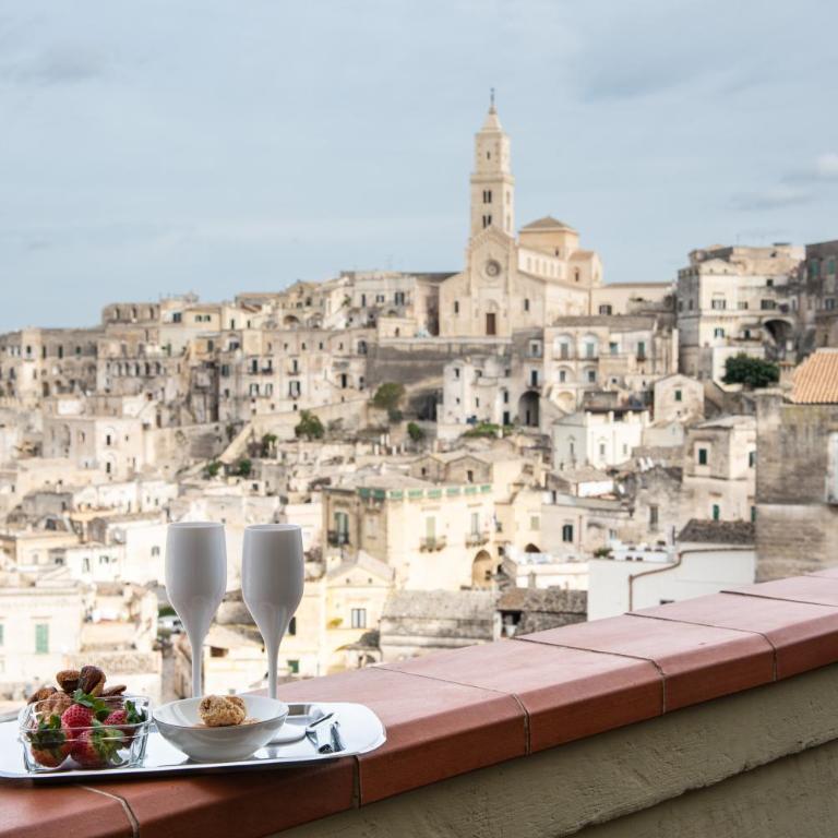 L' Infinito dei Sassi - Deluxe Double or Twin Room with City View - 24
