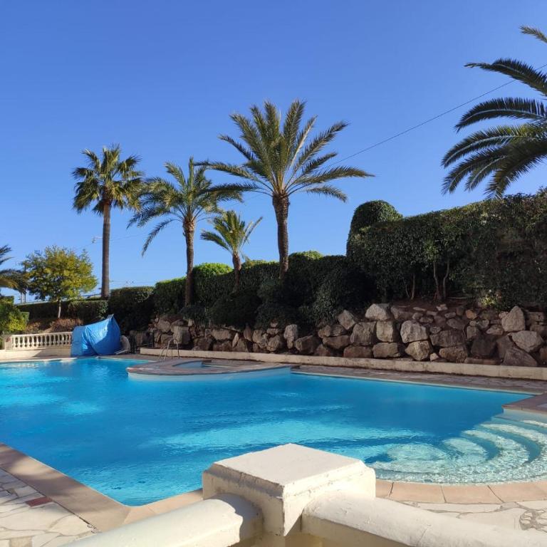 Agréable appartement dans une résidence de vacances avec terrasse et 2 piscines, au bord de la Plage du Midi - Appartement 1 Chambre - 10