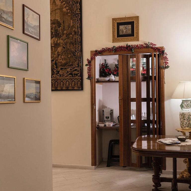 Domus Borbonica - Appartamento con 4 Camere da Letto - 22