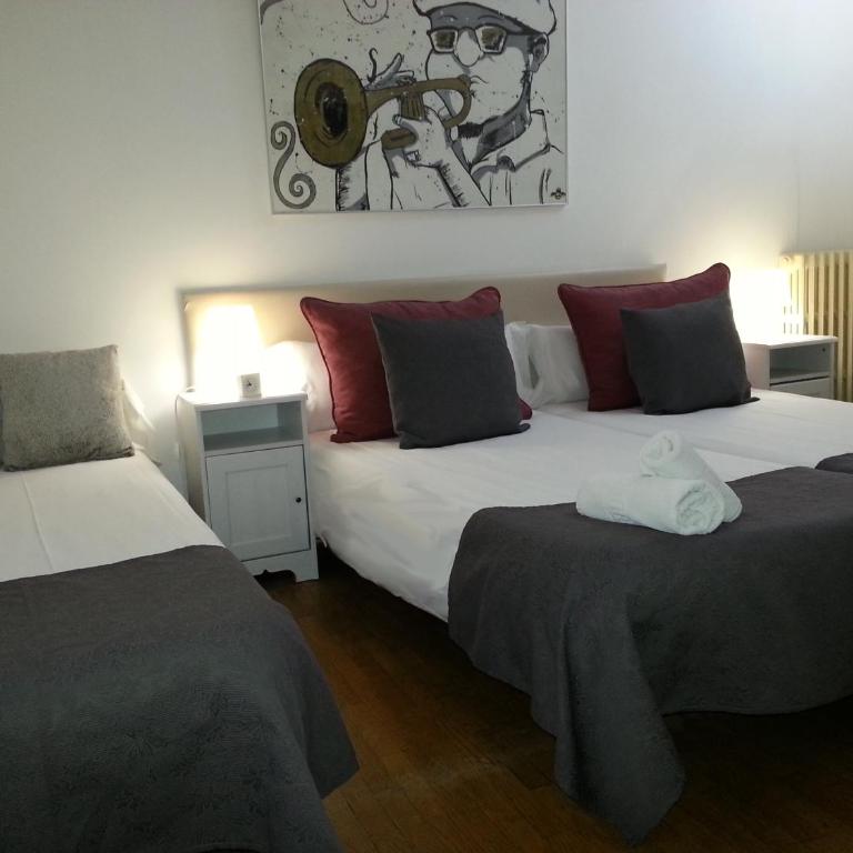 Petit Hotel - Triple Room - 3