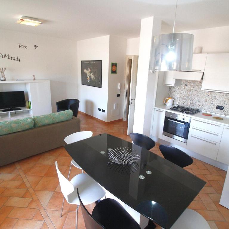 Sa Mirada Apartments - Two-Bedroom Apartment with Terrace - Split Level - 20