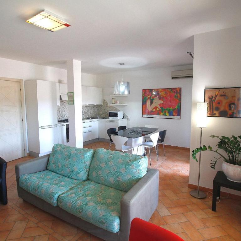 Sa Mirada Apartments - Two-Bedroom Apartment with Terrace - Split Level - 13