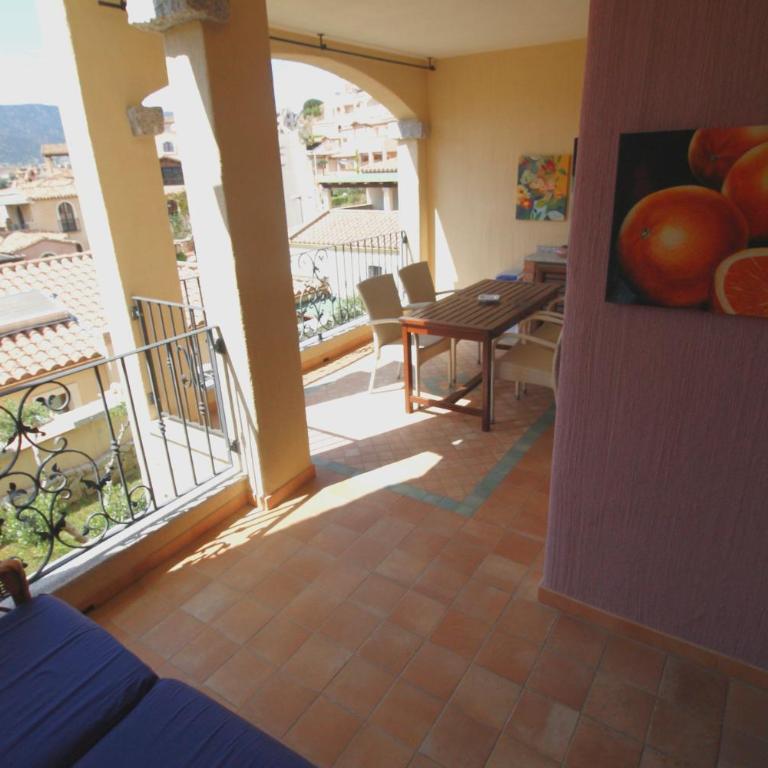 Sa Mirada Apartments - Two-Bedroom Apartment with Terrace - Split Level - 9