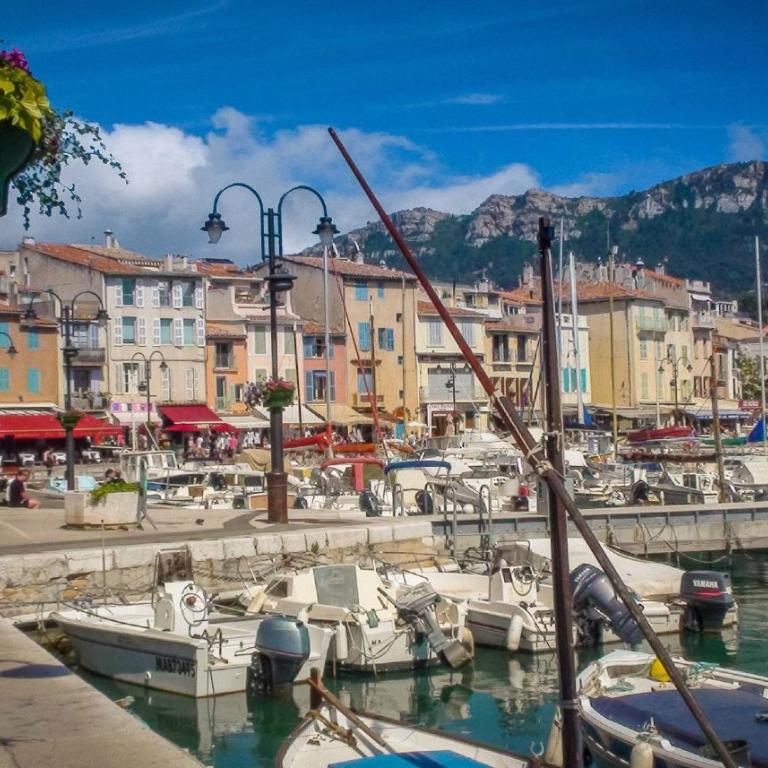 Cassis grande terrasse emplacement au top à 1 minute de la plage à pieds - Appartement 1 Chambre - 38