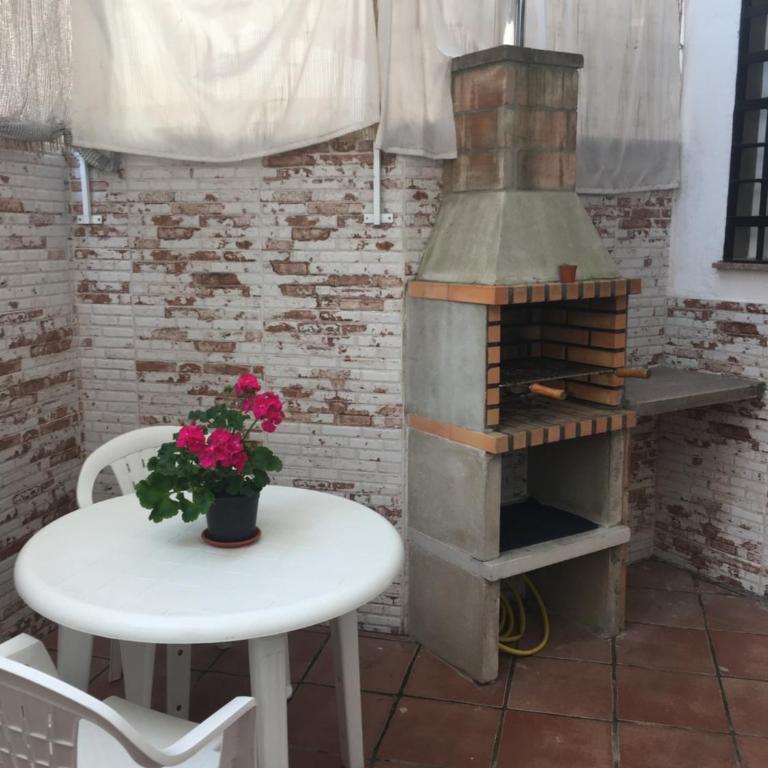 Apto con patio y barbacoa BBQ Los picadores - Apartamento de 1 dormitorio - 1