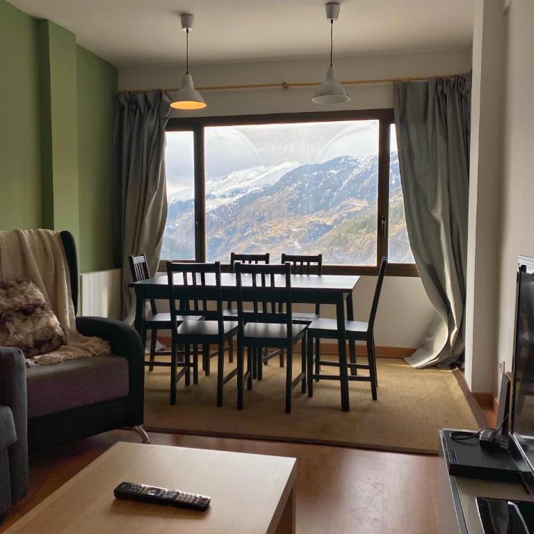 Apartamento en Soldeu a pie de pistas, wifi y parquin - Two-Bedroom Apartment - 12