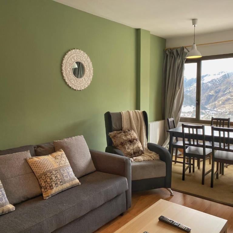 Apartamento en Soldeu a pie de pistas, wifi y parquin - Two-Bedroom Apartment - 1