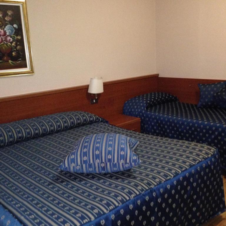 Hotel Fenicia - Camera Tripla - 4
