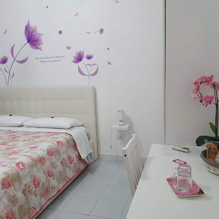 Le tre orchidee - Camera Matrimoniale con Bagno Privato - 8