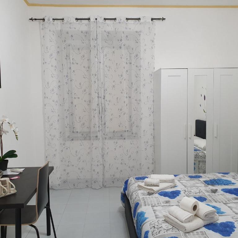 Le tre orchidee - Camera Matrimoniale Standard con Bagno in Comune - 13