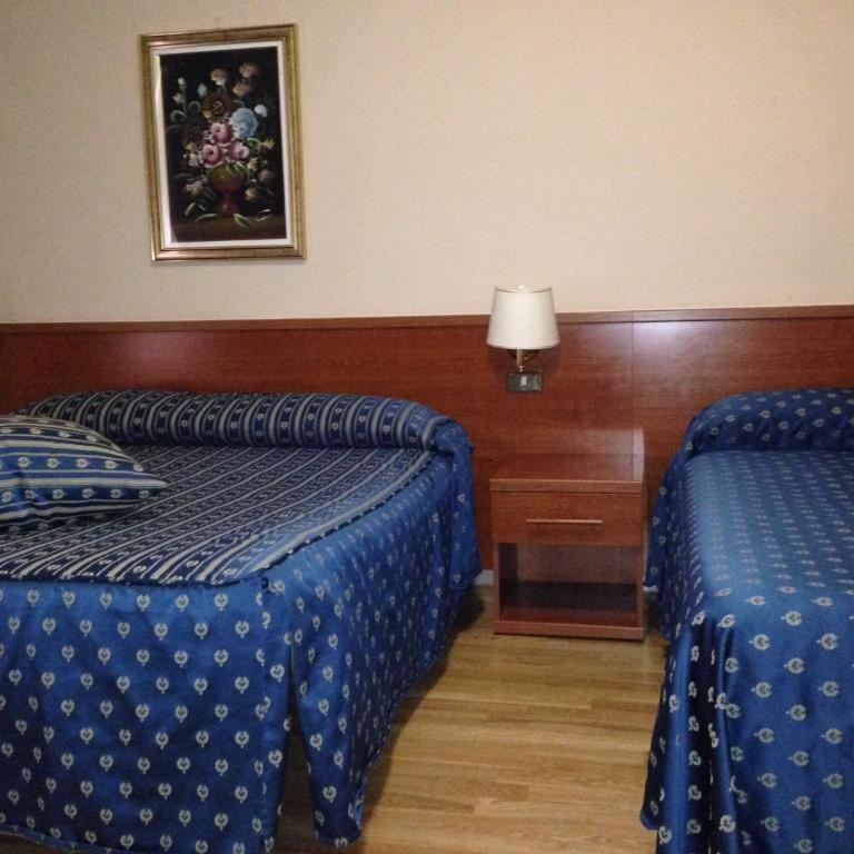 Hotel Fenicia - Camera Tripla - 8
