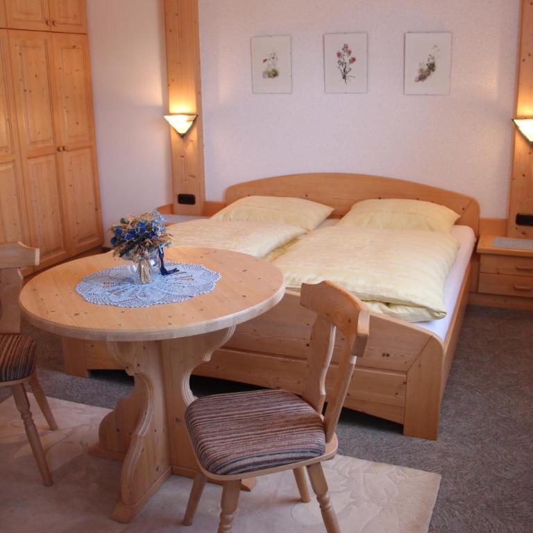 Haus STRIEDER - Obergail - Apartment mit Balkon - 1