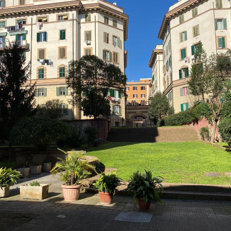 Pini di Roma-New and cozy apt in Rome city center- Metro A "Re di Roma" - Appartamento con 2 Camere da Letto - 41