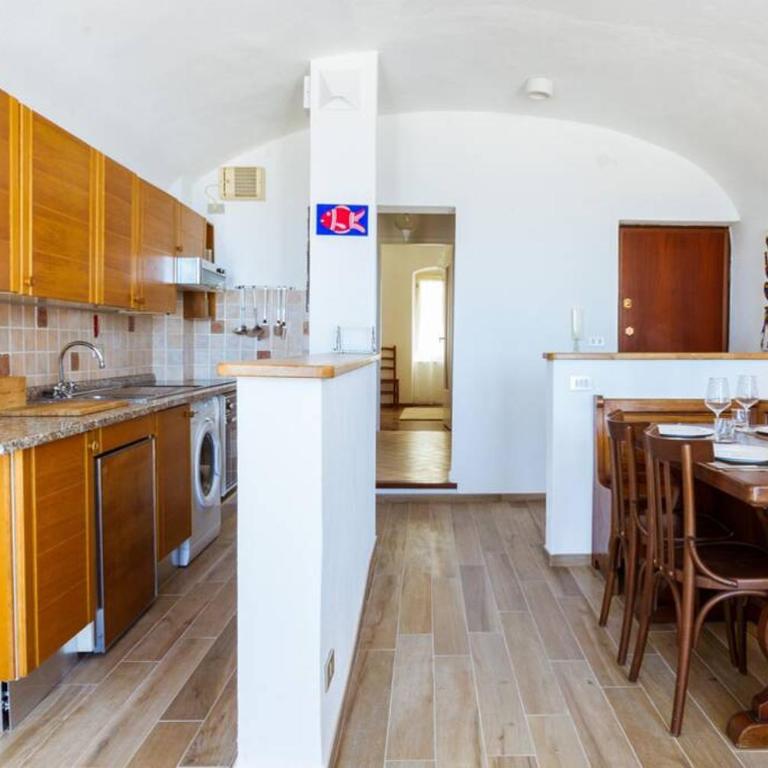 Casa Del Subacqueo. Amazing Terrace With Sea View. Wi-Fi - Appartamento con 2 Camere da Letto - 3