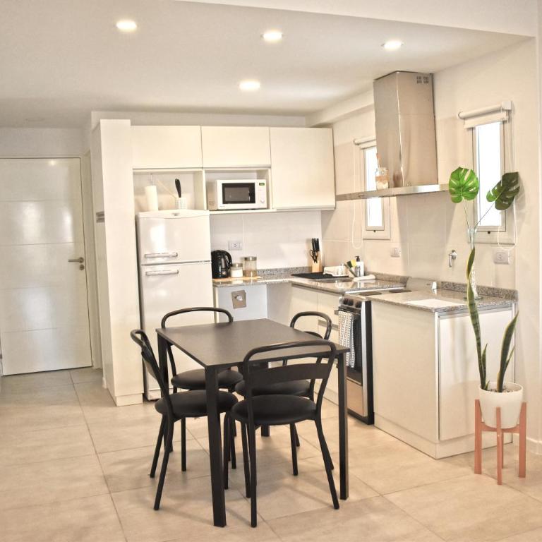 Luminosos y modernos departamentos en Rosario - Apartamento con balcón - 10