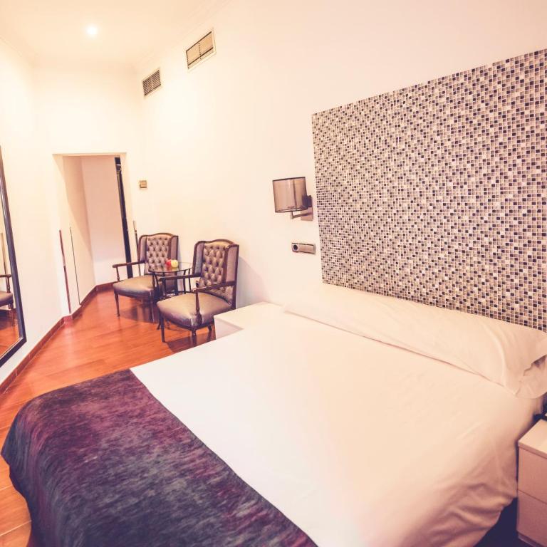 Hostal Sol Los Angeles - Double or Twin Room - 2