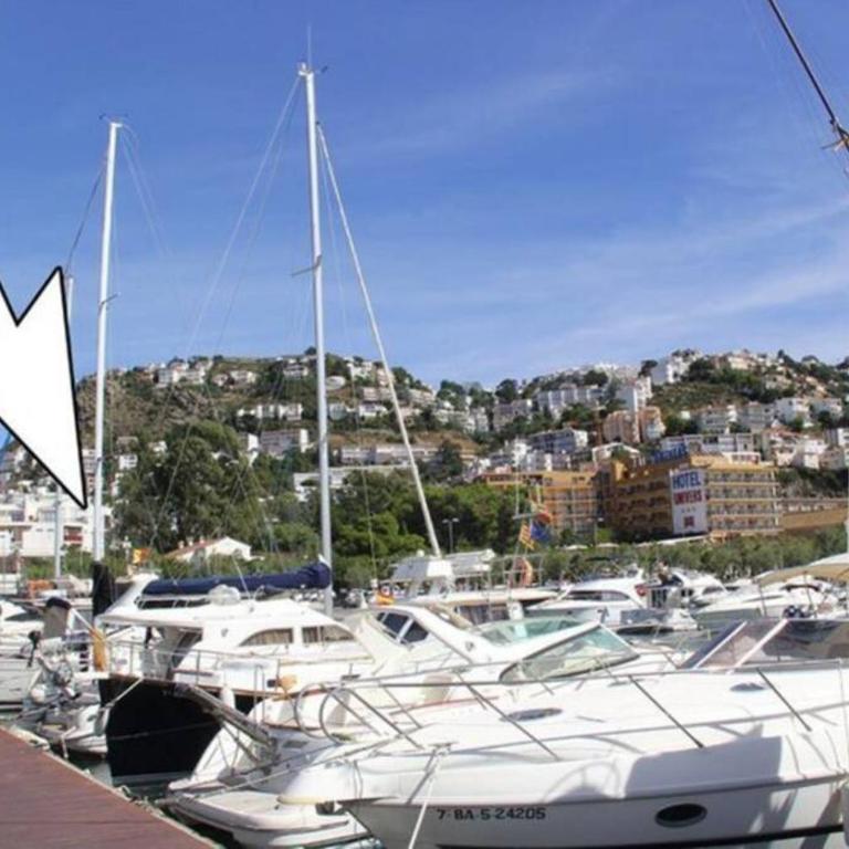 Ferienwohnung nahe Strand, Stadt und Yachthafen - frisch renoviert - Apartamento de 1 dormitorio - 2