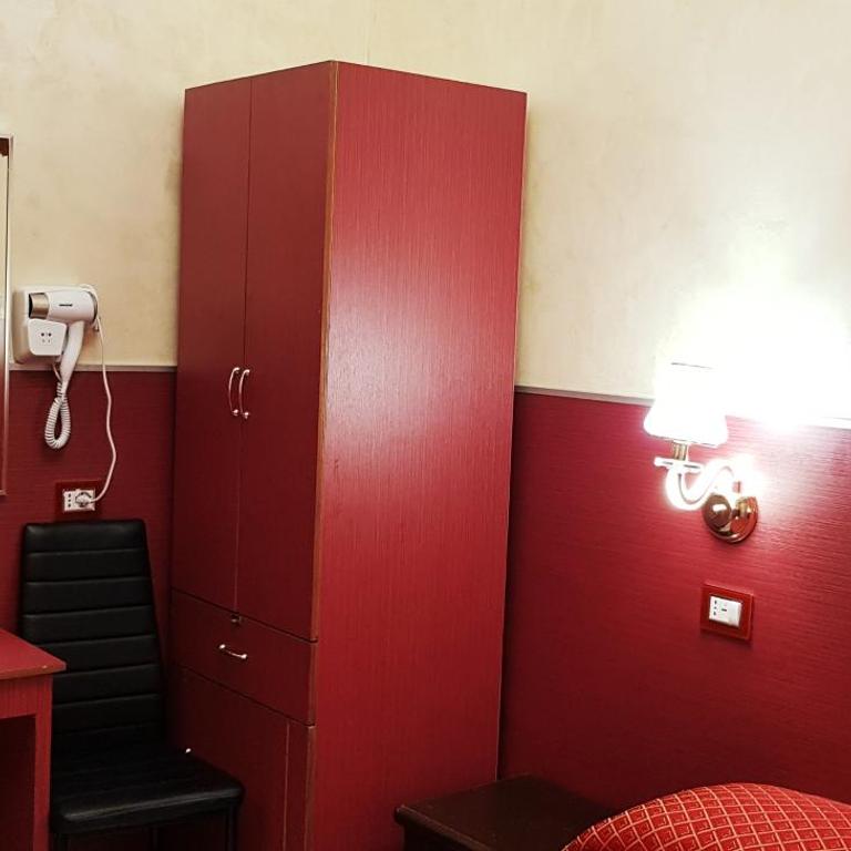 Vertex Palace - Camera Matrimoniale con Bagno in Comune - 7
