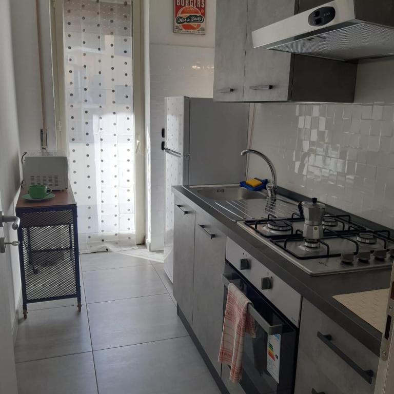 Sweet Napoli - Appartamento con 2 Camere da Letto - 21