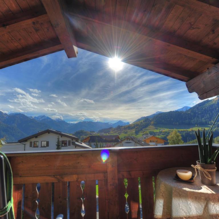 Haus Brunnacker - Two Double Room and one Twin Room Apartment with balcony - 6