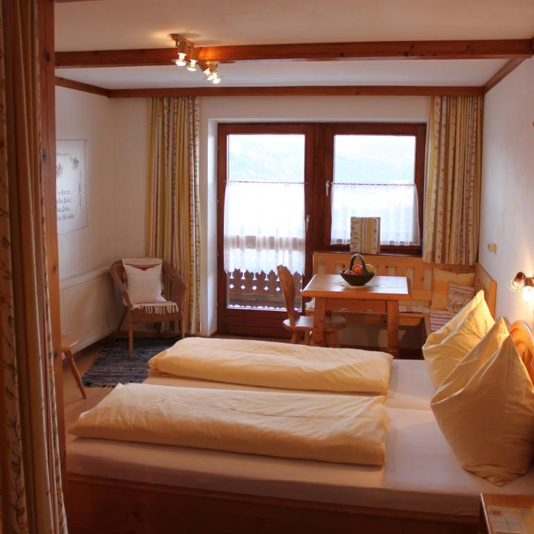 Rücklhof - Doppelzimmer mit Balkon - 2
