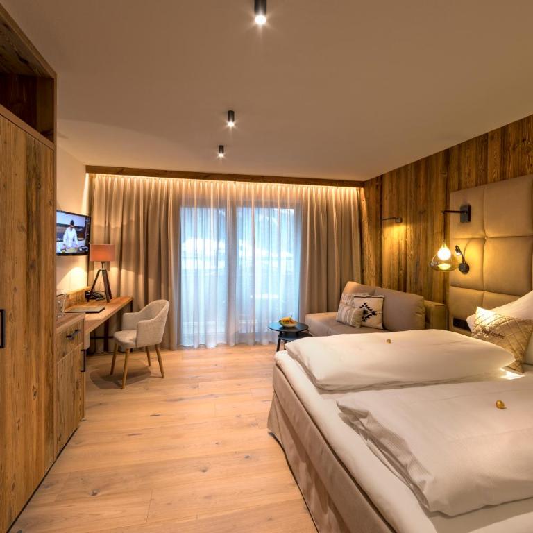 Aktivhotel Alpendorf - Superior Doppelzimmer mit Balkon - 4