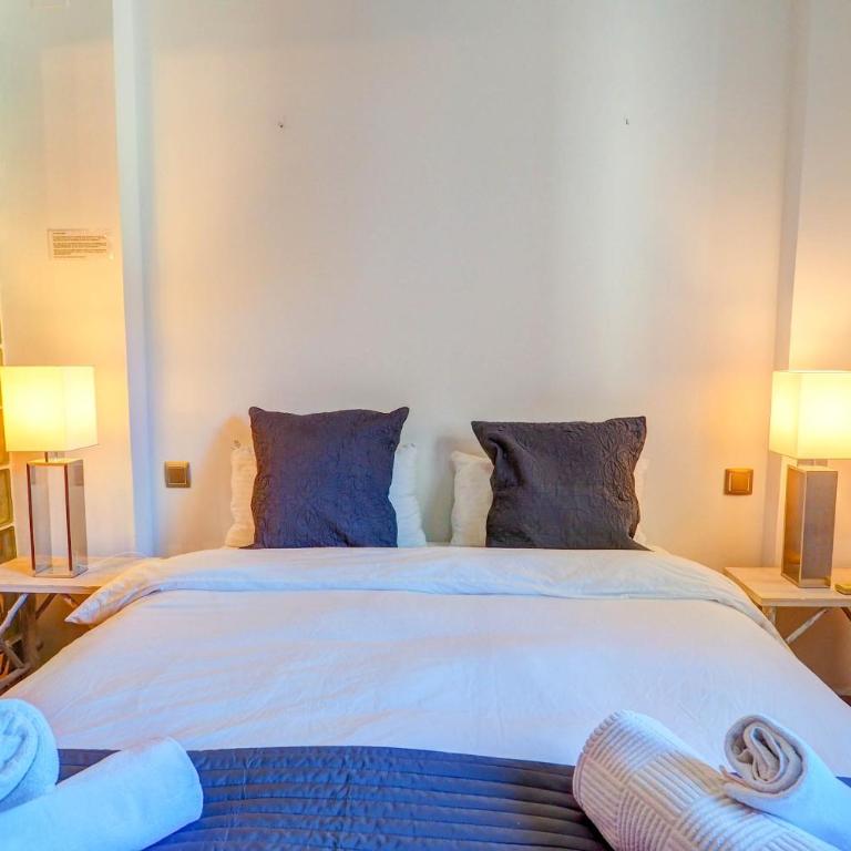 La Marina Sea Front by Hello Homes Sitges - Apartamento de 3 dormitorios - 23