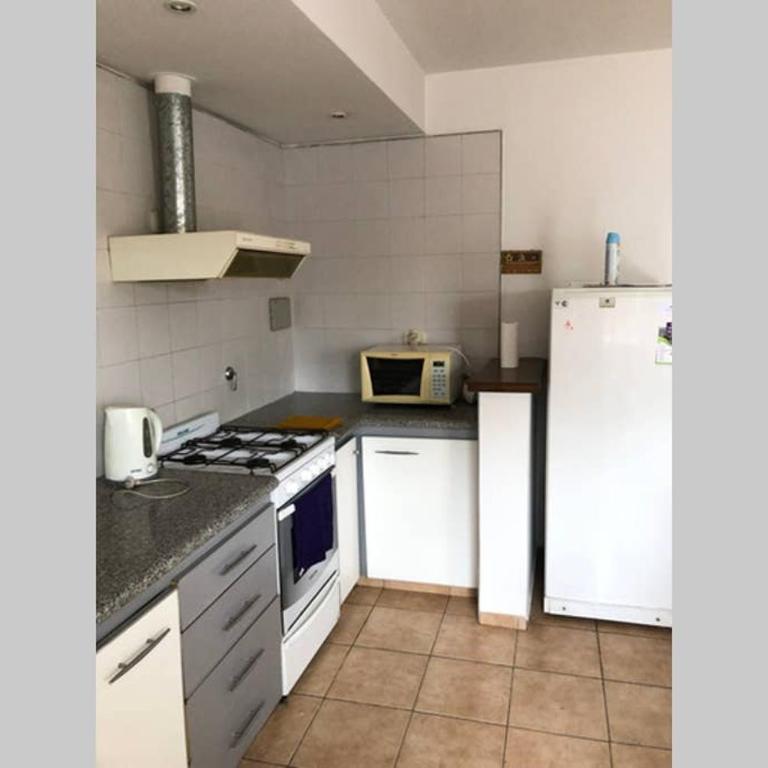 Departamento en pleno centro, a metros de todo ! - Apartamento de 1 dormitorio - 11