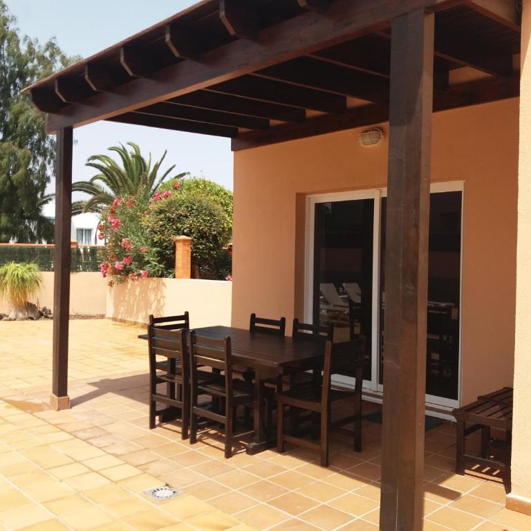 CASA MARTA duplex con piscina privada en Corralejo - Three-Bedroom Villa - 78