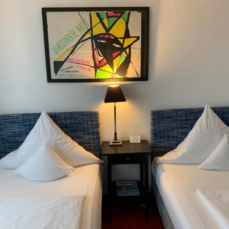 Hotel Nymphenburg City - München - Doppelzimmer - 7