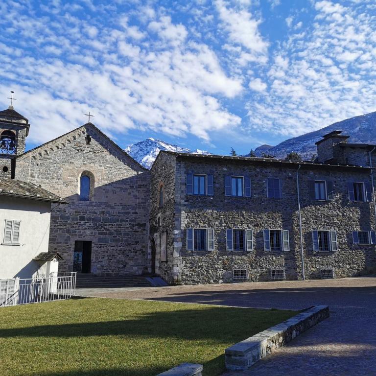 Near Villa Monastero and Castello di Vezio - Appartement - Vue sur Lac - 53