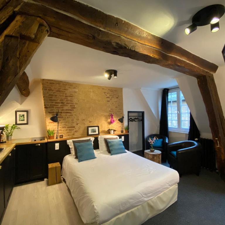 Hôtel De La Cathédrale - Studio Familial - 1