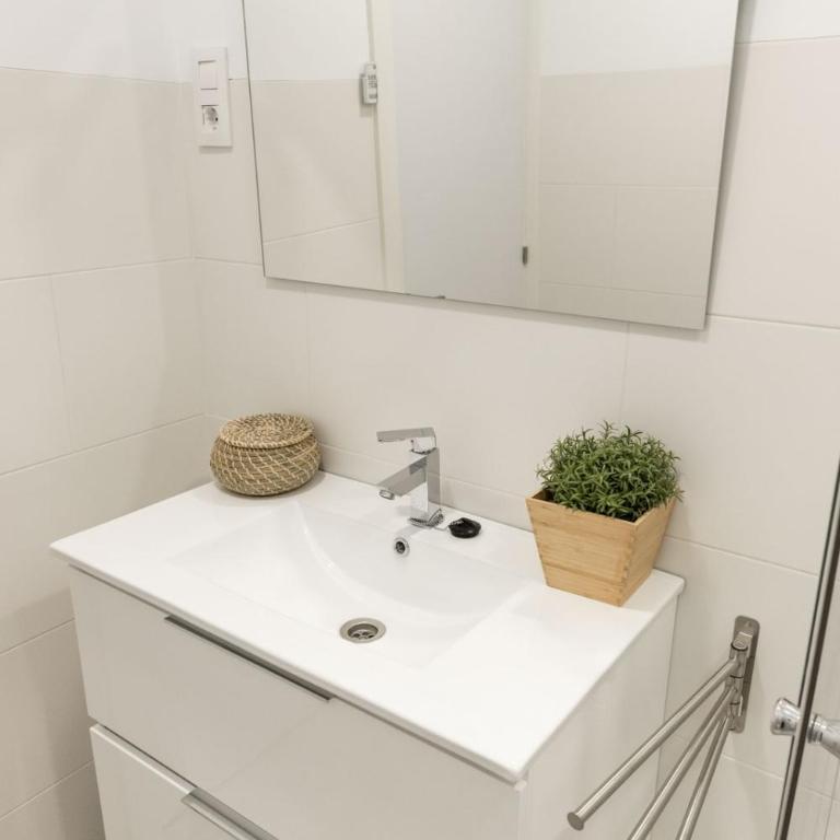 Apartment LIBERTAD - One-Bedroom Apartment - 9