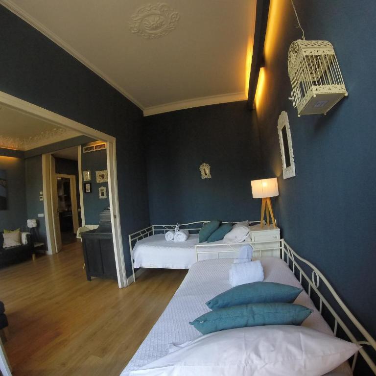 Mr. Serrano Apartments - Two-Bedroom Apartment - 10