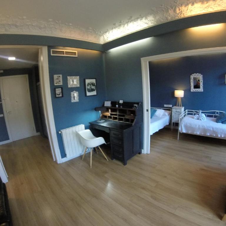 Mr. Serrano Apartments - Two-Bedroom Apartment - 2