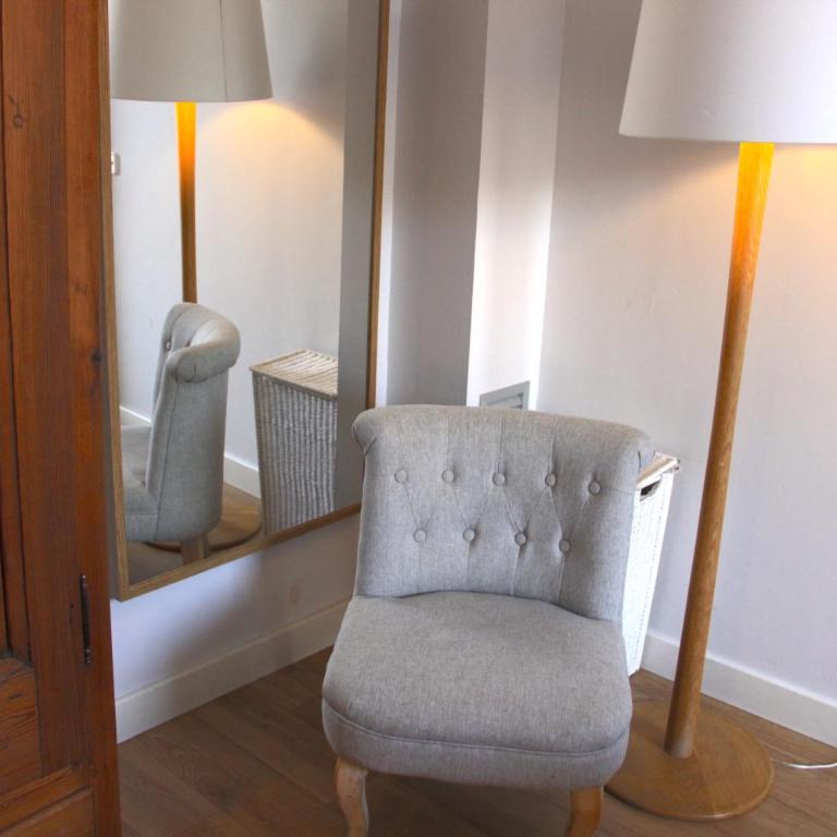 Mr. Serrano Apartments - Two-Bedroom Apartment - 34