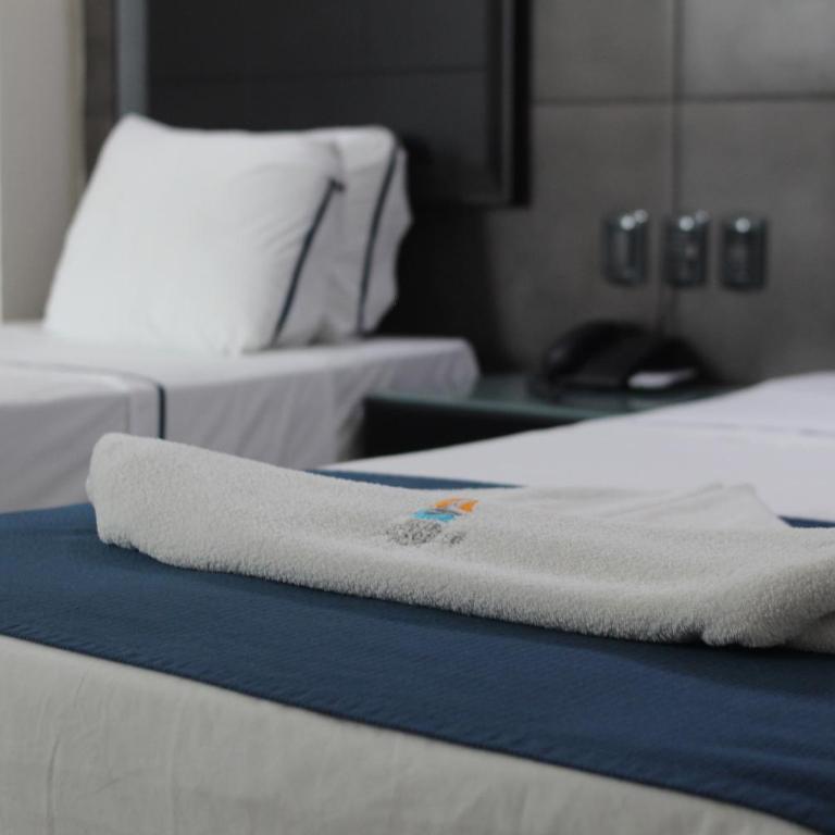 Hotel Portonovo Plaza Malecon - Standard Room - 3