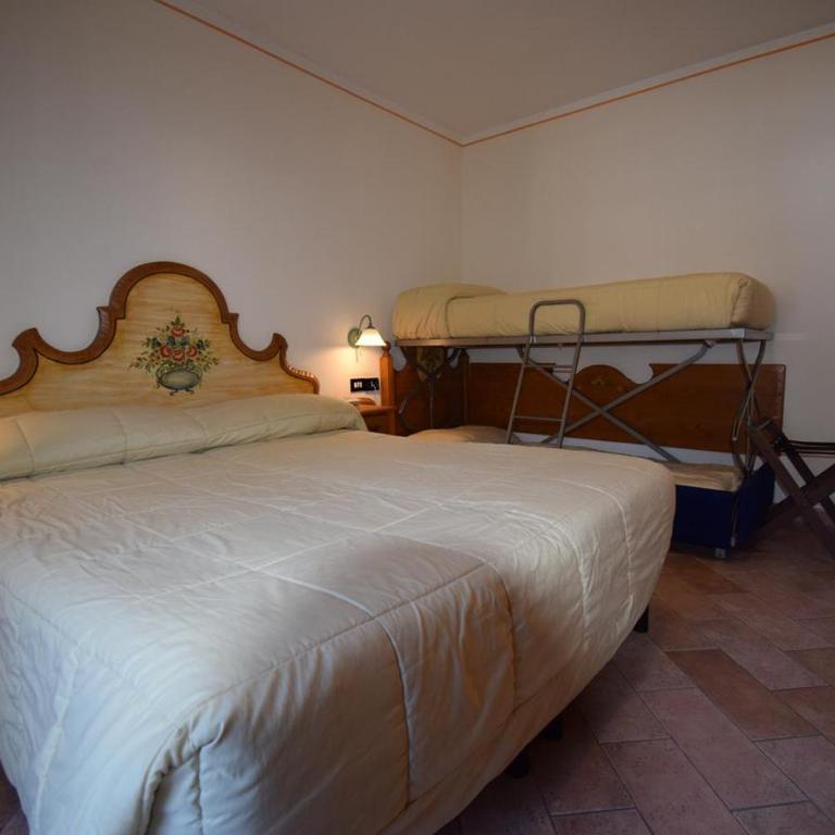 Park Hotel Mater Dei - Camera Familiare con Vista Montagna (2 Adulti + 2 Bambini) - 6