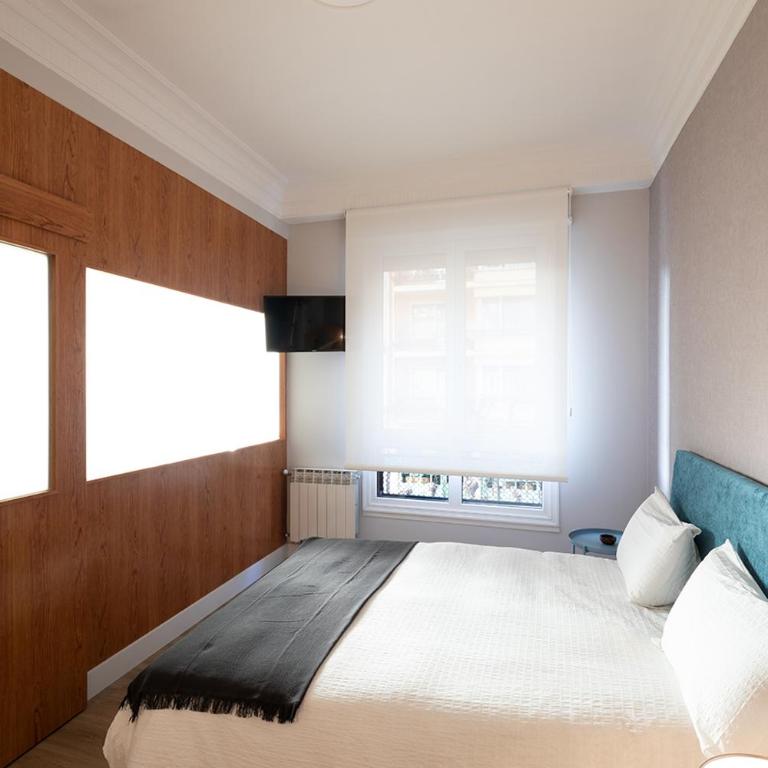 Alameda Recalde Centro - Two-Bedroom Apartment - 12