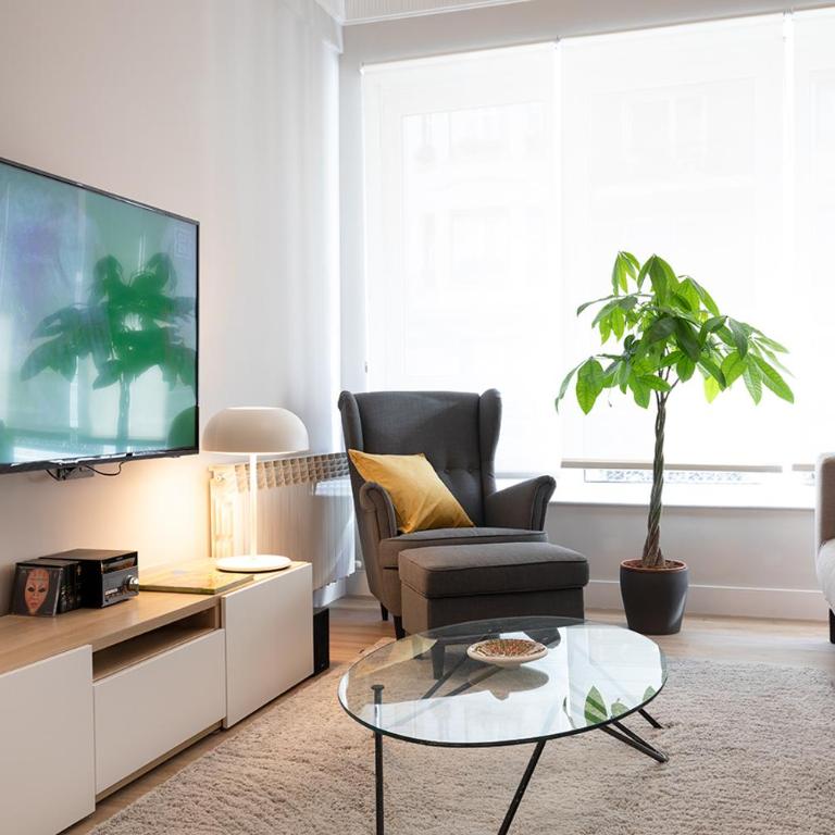 Alameda Recalde Centro - Two-Bedroom Apartment - 4