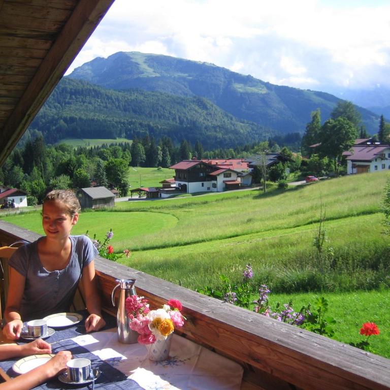 Apartment Landhaus Bachwinkl - 2-Zimmer-Apartment mit Blick auf den Kaiserberg - 1