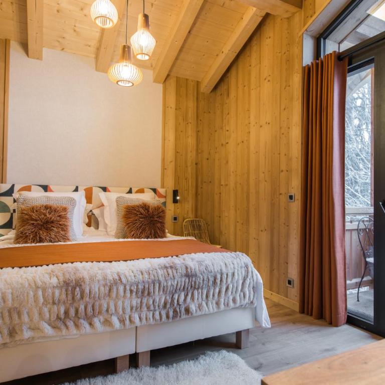 Chalet sur les monts Morzine - Chambre Double avec Salle de Bains Privative - 2