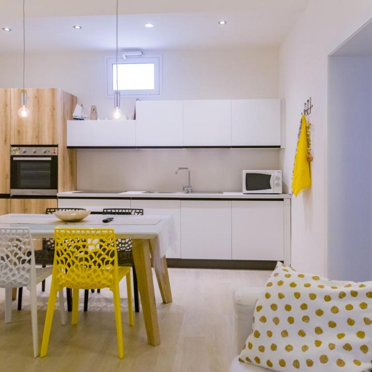 LA NASSA SUITES & ROOMS - Two-Bedroom Apartment - 4