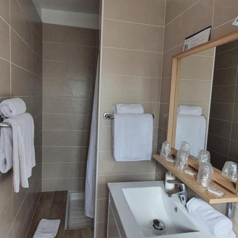 Hôtel de la Côte Fleurie - Chambre Supérieure Double - Triple - 3