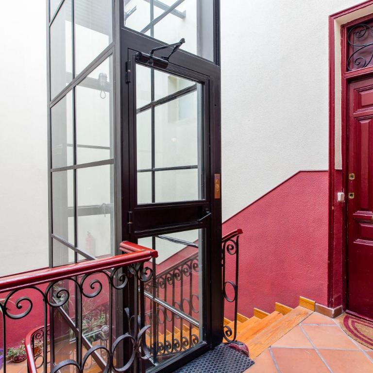 Sunny n quiet Penthouse in the center.Ático centro - Studio - 15