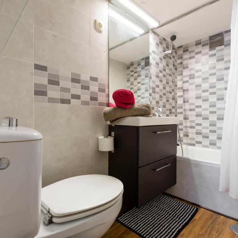 Sunny n quiet Penthouse in the center.Ático centro - Studio - 10