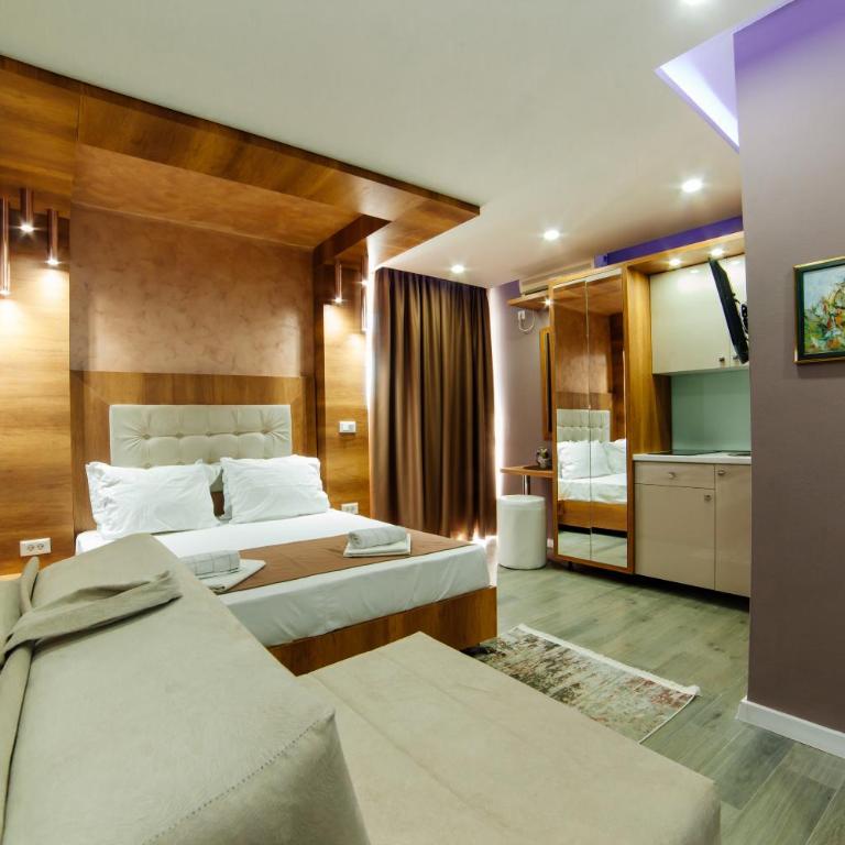 Etna Apartments - Studio with Balcony - 17